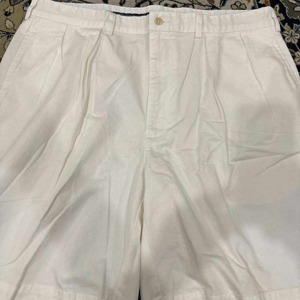 Ralph Lauren Polo Chinos Men's Flat Front White Shorts — Classic  Summer Staple